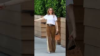 Fashion Tips from Jennifer Lopez's Look that Turn Heads