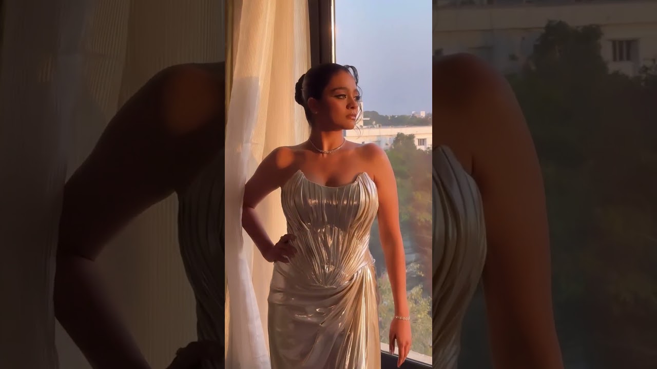 Actress Gayatri shankar 