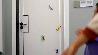 Boneco Homem Aranha Gruda Balança Superfícies Diversas