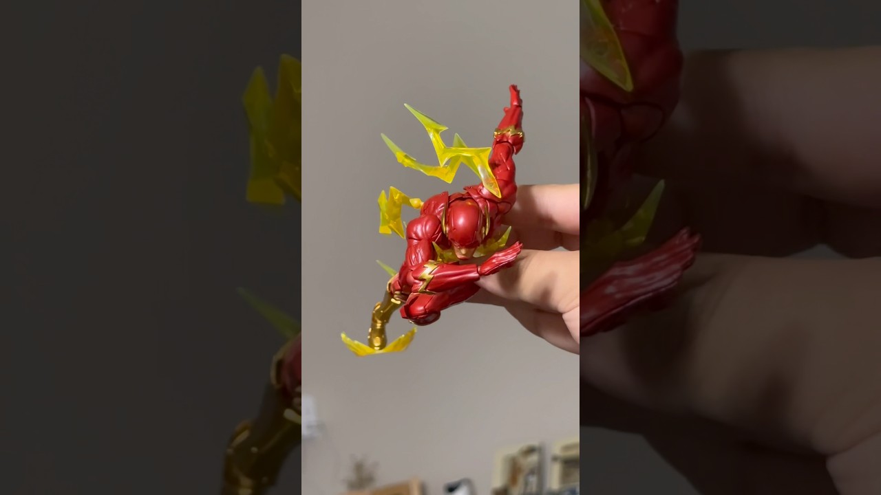 Posing the Amazing Yamaguchi Flash! 