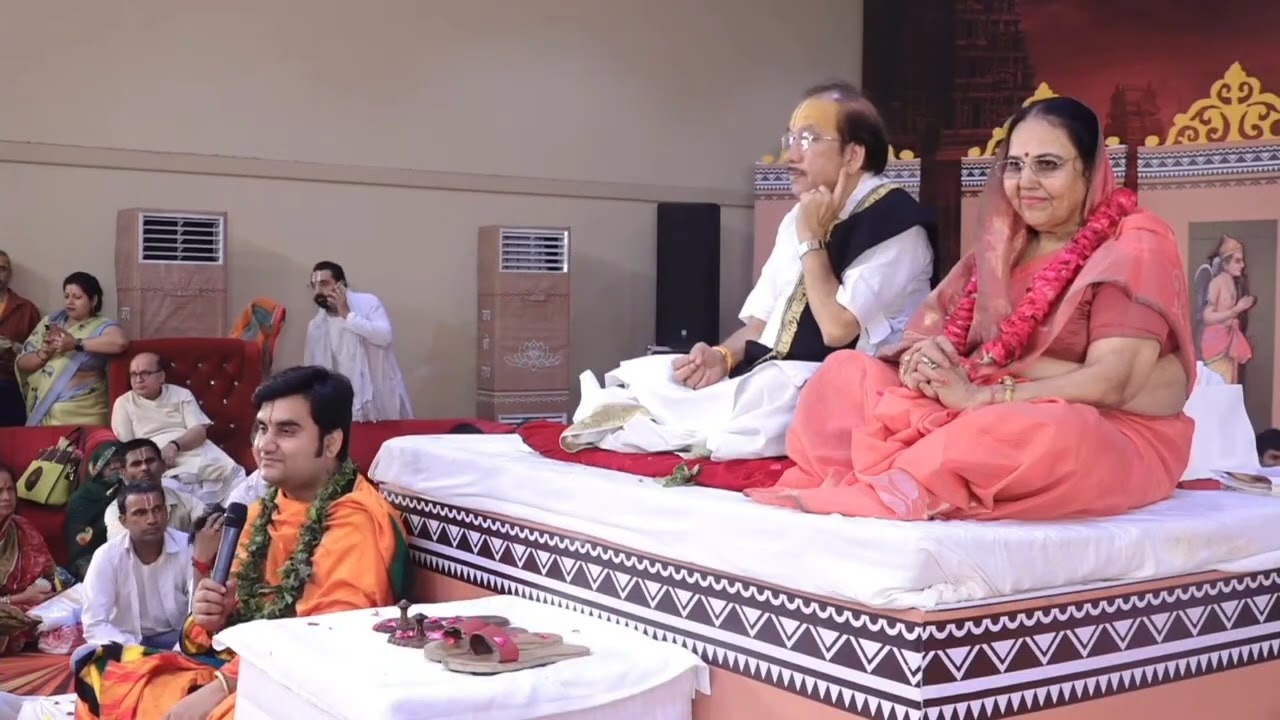 इंद्रेश जी ने अपने माता-पिता को ठाकुर और श्रीजी मानकर की पूजा 🥺