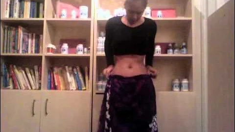 How to tie a Tahitian pareo with the roll