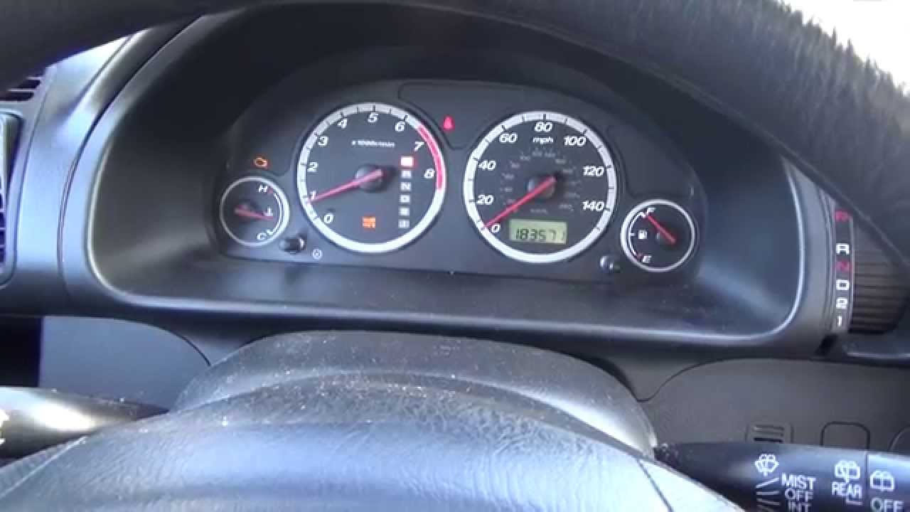 How to reset the oil maintenance light on a 2004 Honda CR-V - YouTube
