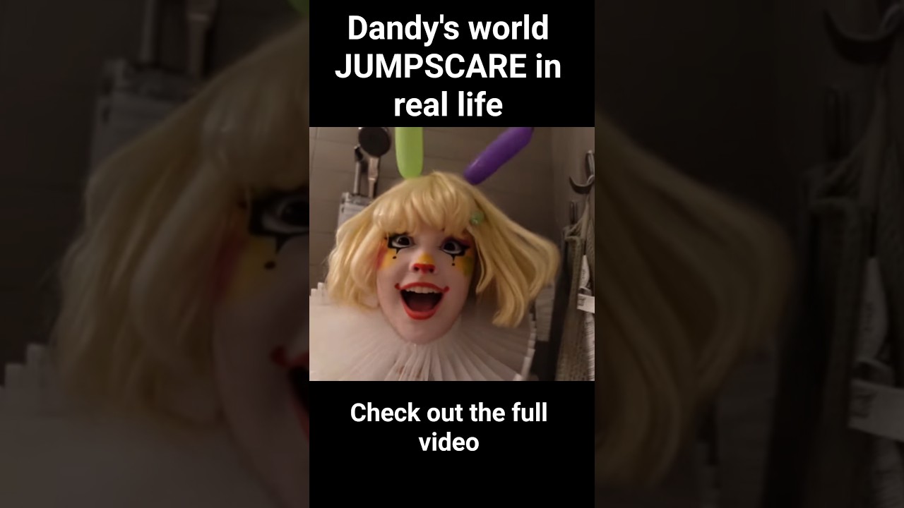DANDYS WORLD COSPLAY JUMPSCARE #cosplay #dandysworld #roblox #cosplay #comiccon