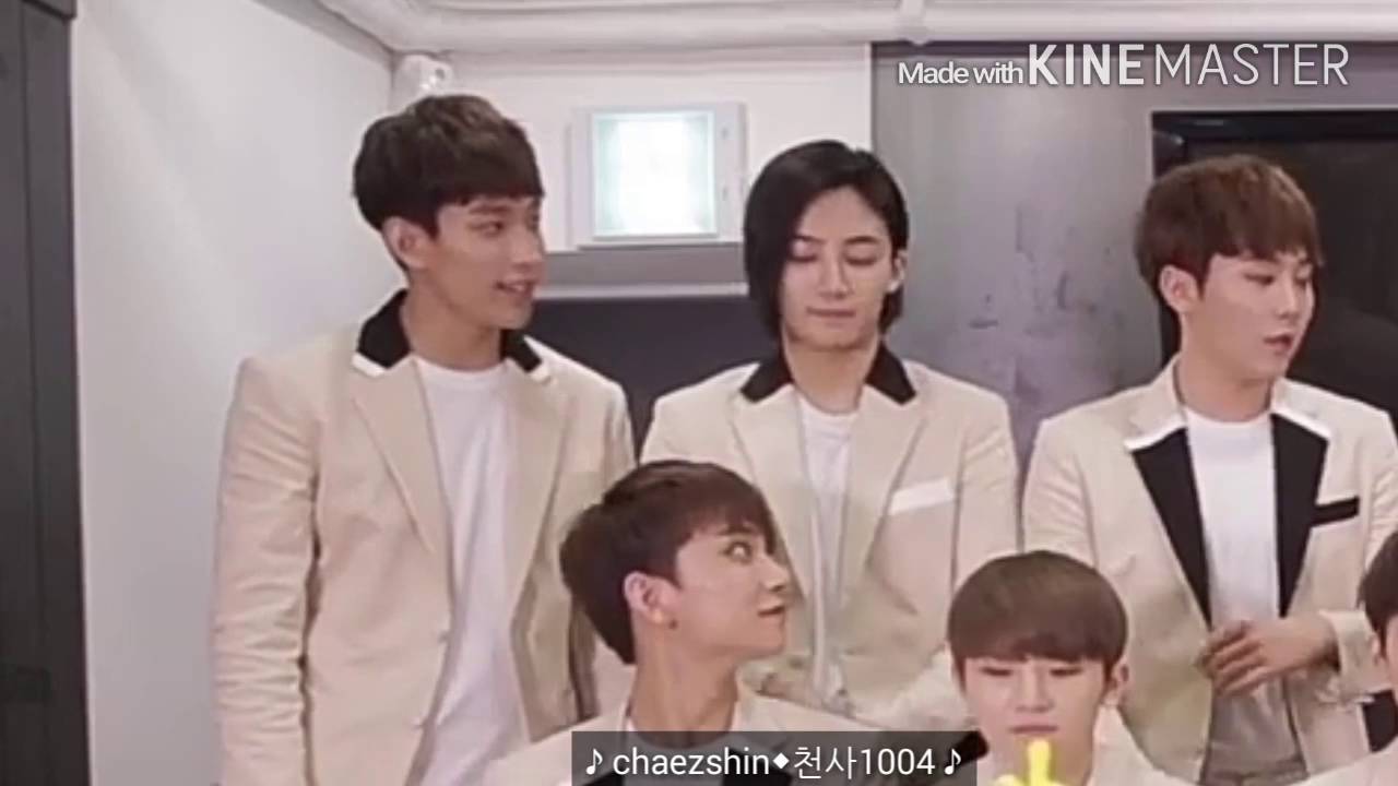 JiHan | 홍윤 | 슈한 | 슈정 Moments @News Ade