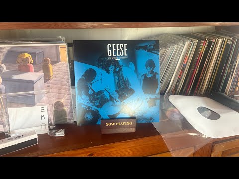 Geese-live at third man records vinyl unboxing - YouTube