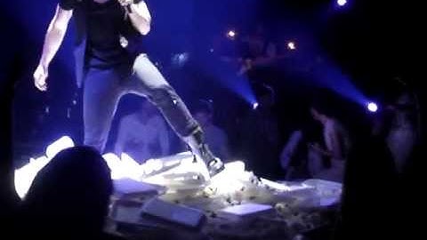 Sakis Rouvas Live part 2