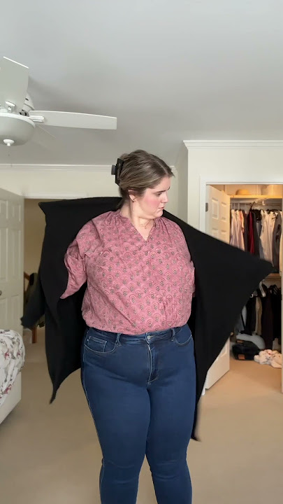 Here’s to a year of realistic plus size mom outfits ✨ only wearing things if they feel good on my