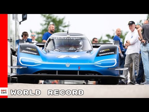 vw-id.-r.-electric-car-world-record-on-nurburgring---volkswagen