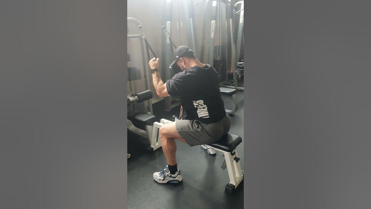 Chest supported lat pulldown YouTube