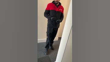 #DPD Delivery driver drops and breaks Droix Onexplayer console