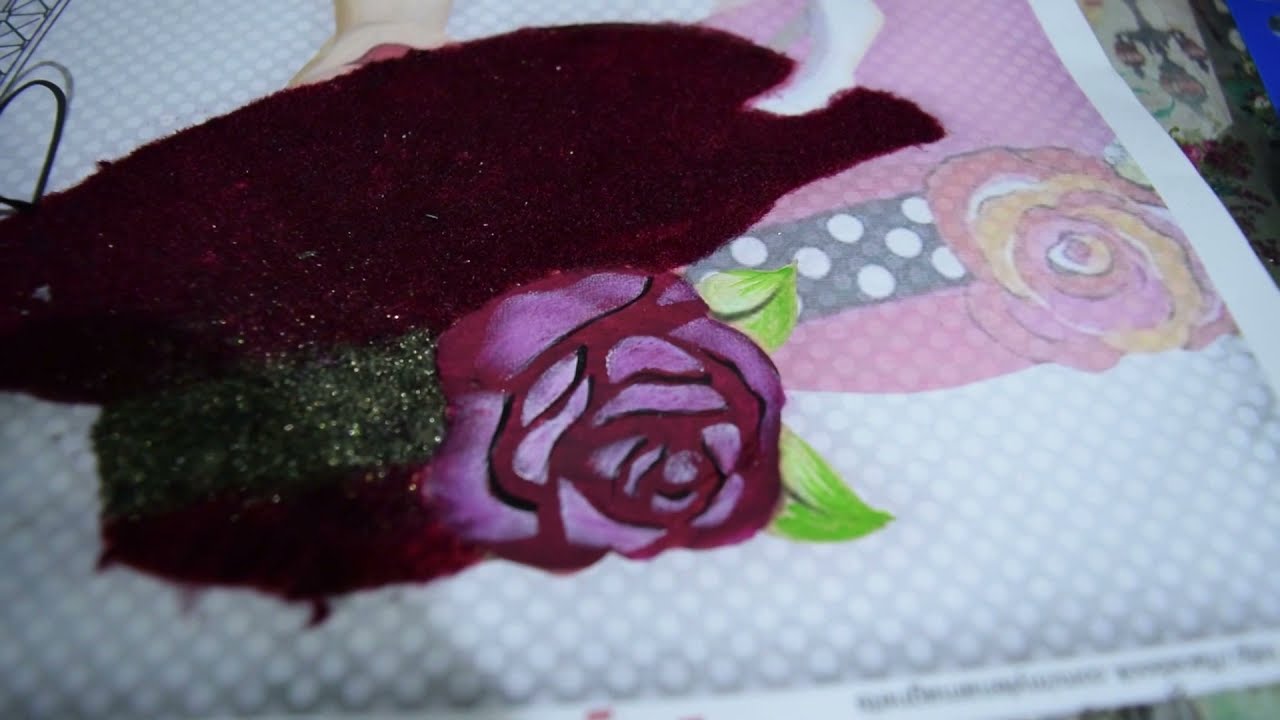 Sabes CÓMO utilizar el TERCIOPELO, aprende APLICARLO sobre un CROMO YouTube Sabes CÓMO utilizar el TERCIOPELO, aprende APLICARLO sobre un CROMO YouTube