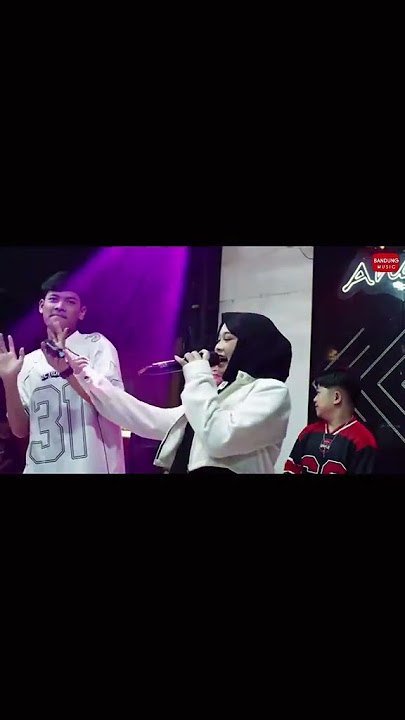 Hoa Hoe di angkringan Teh Ita bersama KRISNAZZ - janji kamari #nazminadia #krishna #janjikamari