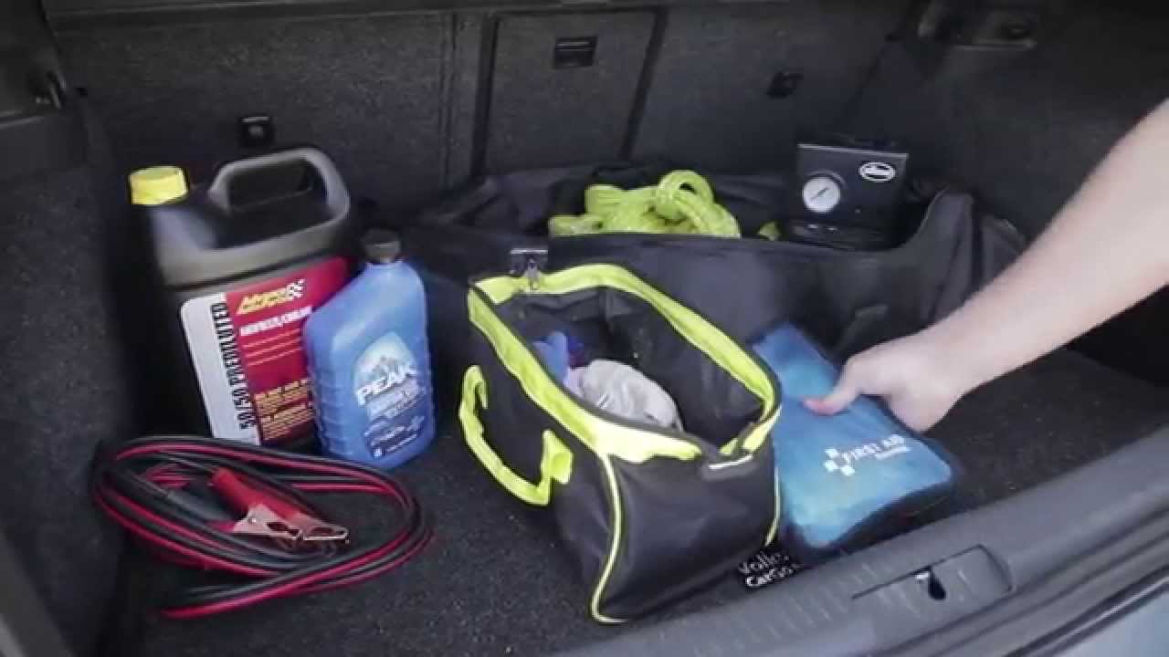 Assembling Your Emergency Car Kit 
