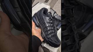 😍😍😍 ALL LEATHER!!! NIKE AIR MAX 95 BIG BUBBLE TRIPLE BLACK LEATHER!!! #NIKEAIRMAX95 #AIRMAX95 #AM95