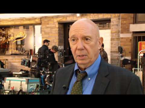 Law & Order: SVU: Dann Florek On Set Interview "Sergeant Munch Retires Episode" | ScreenSlam