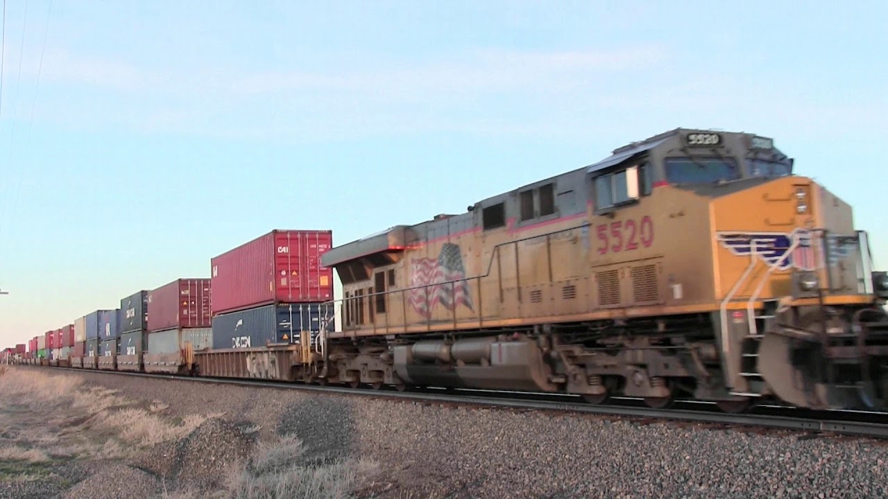 Great catchLong UP Intermodal and hotshot express West of Kimball