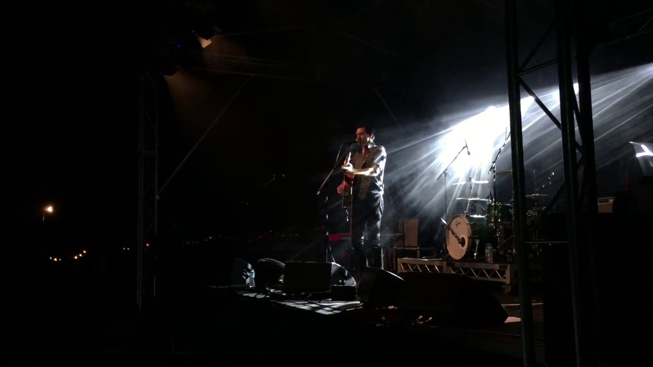 Live Paul Dempsey cover Middle Kids "Edge Of Town" YouTube