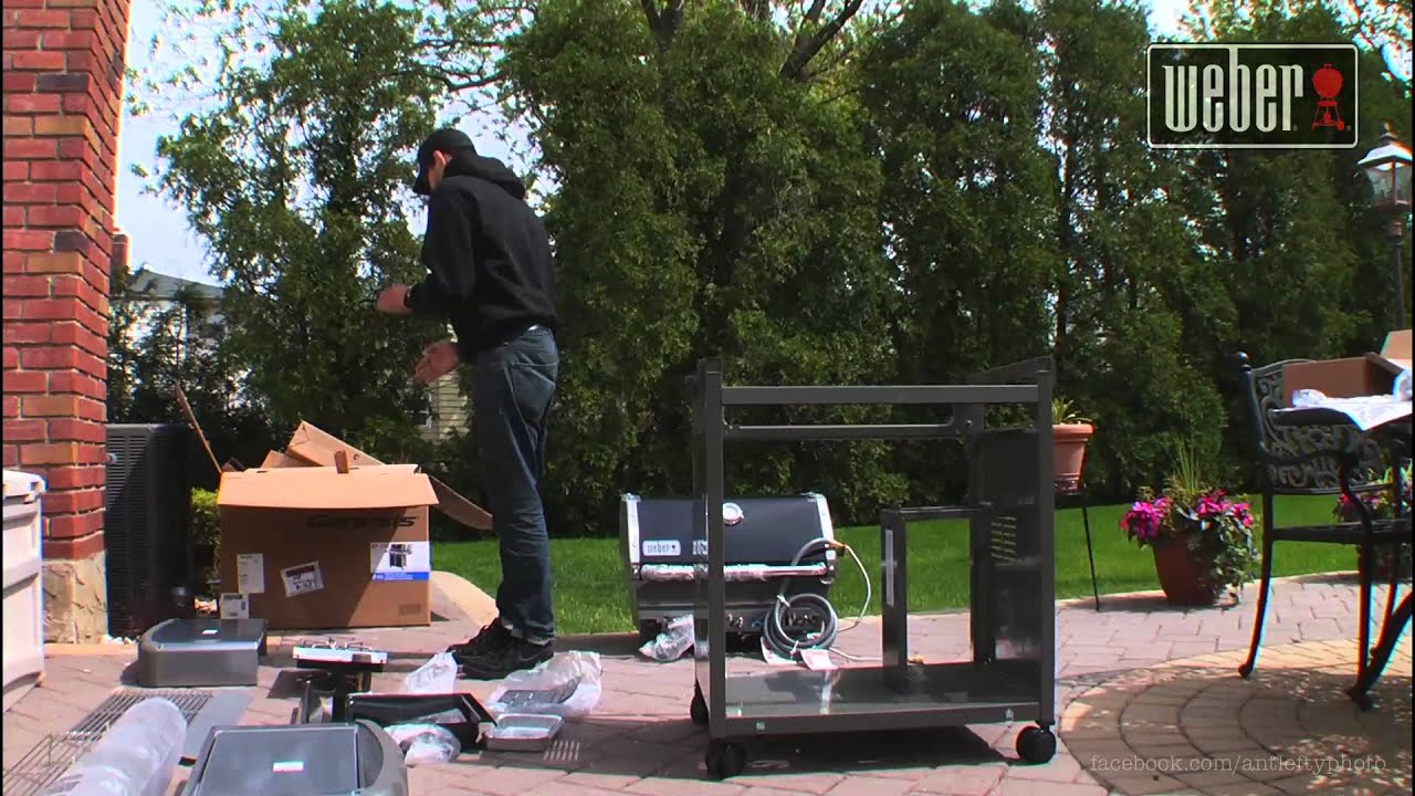 Weber Genesis E-330 Grill Assembly in 3 minutes and 41 seconds - YouTube