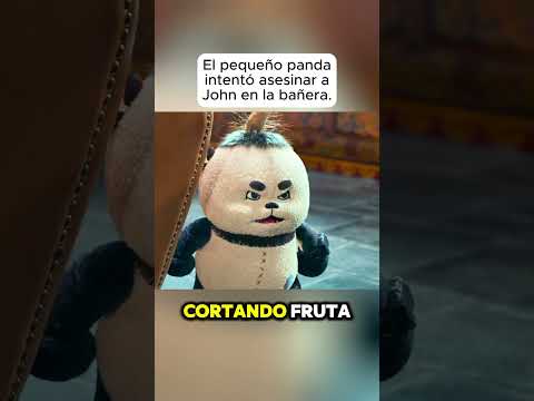 El pequeño panda intentó asesinar a John en la bañera.#shorts #viralvideo