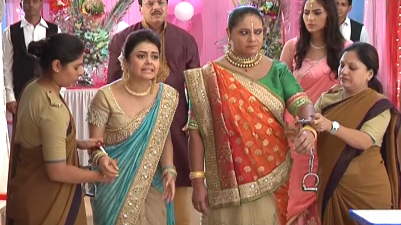 Image result for kokila helping gopi