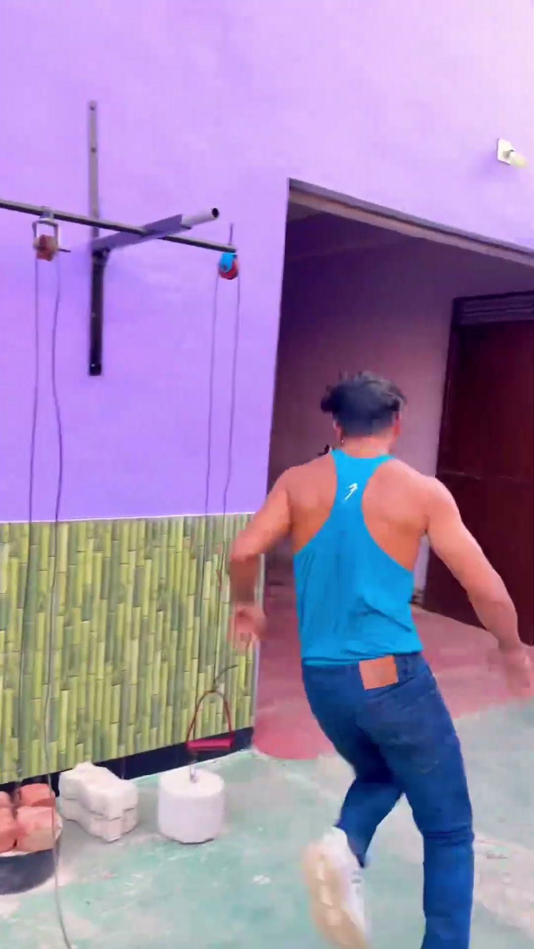 Dumbbell Tod ??? #shortvideo #funnyvideo #funny