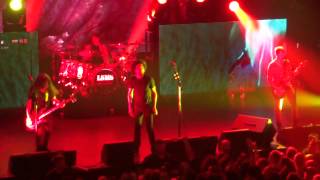 Alice In Chains "We Die Young" Live In Montreal 2013