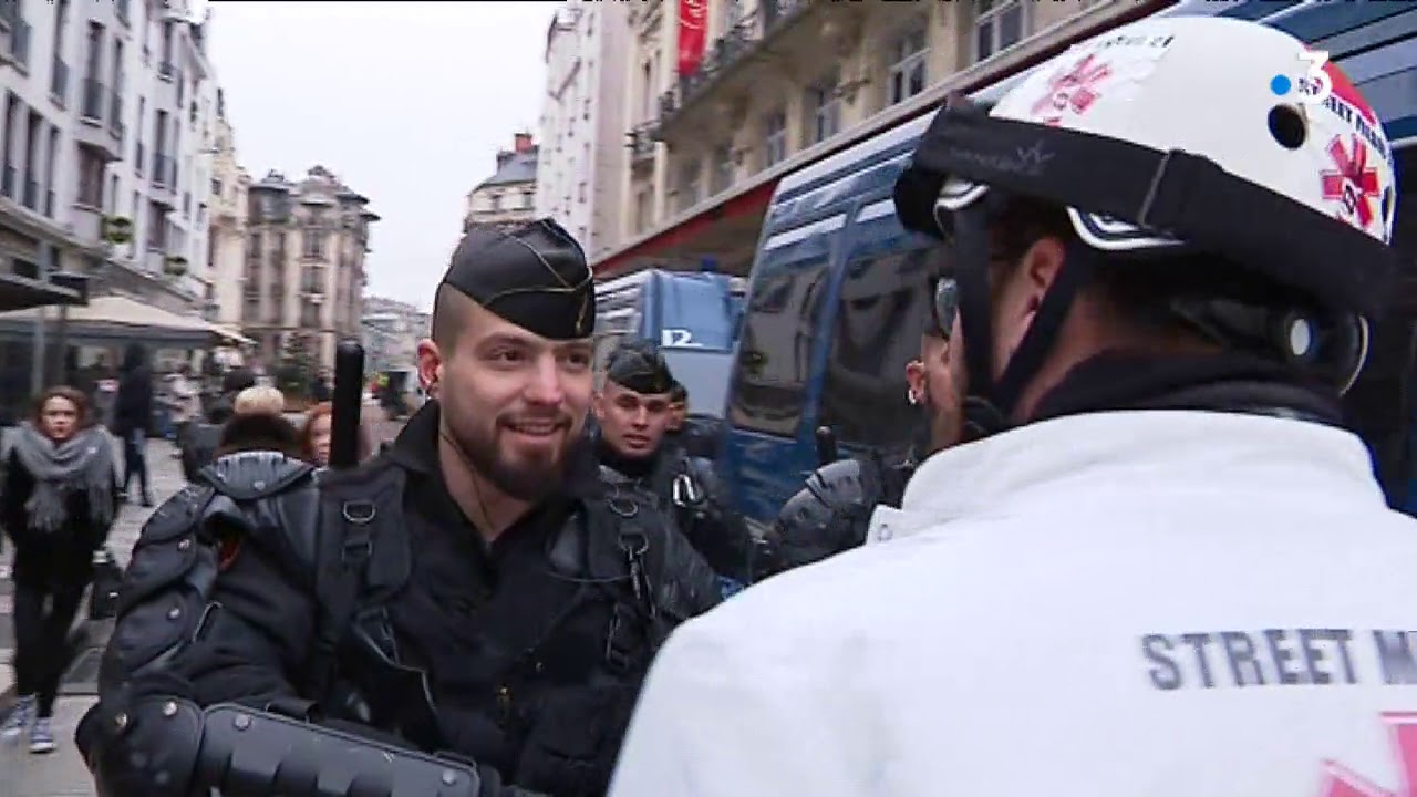 Dijon : A la rencontre des Street Medics