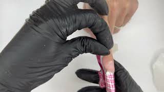 How to fit a nail form to a wide, fleshy finger pad