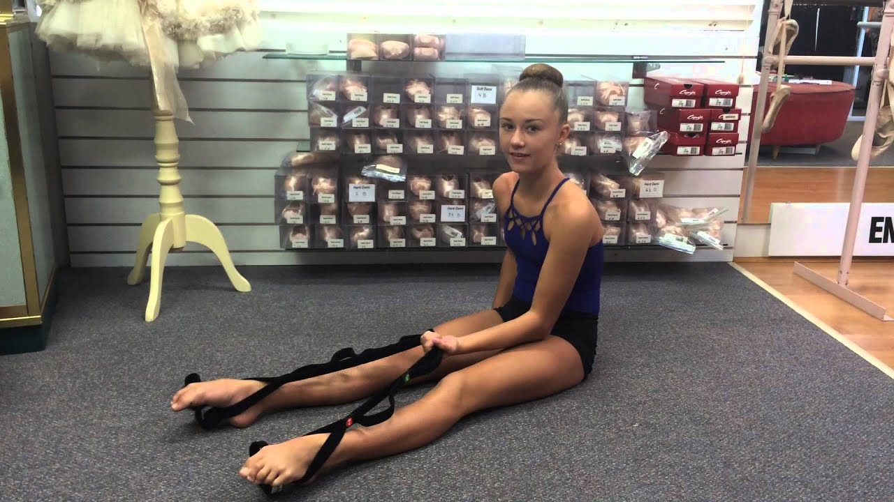 Улучшите свой шпагат: эластичная лента Theraband Stretch Strap