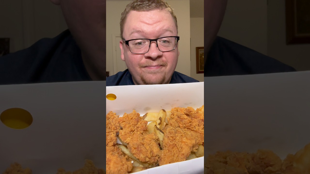 Давайте насладимся этими хрустящими куриными наггетсами! 🍗 