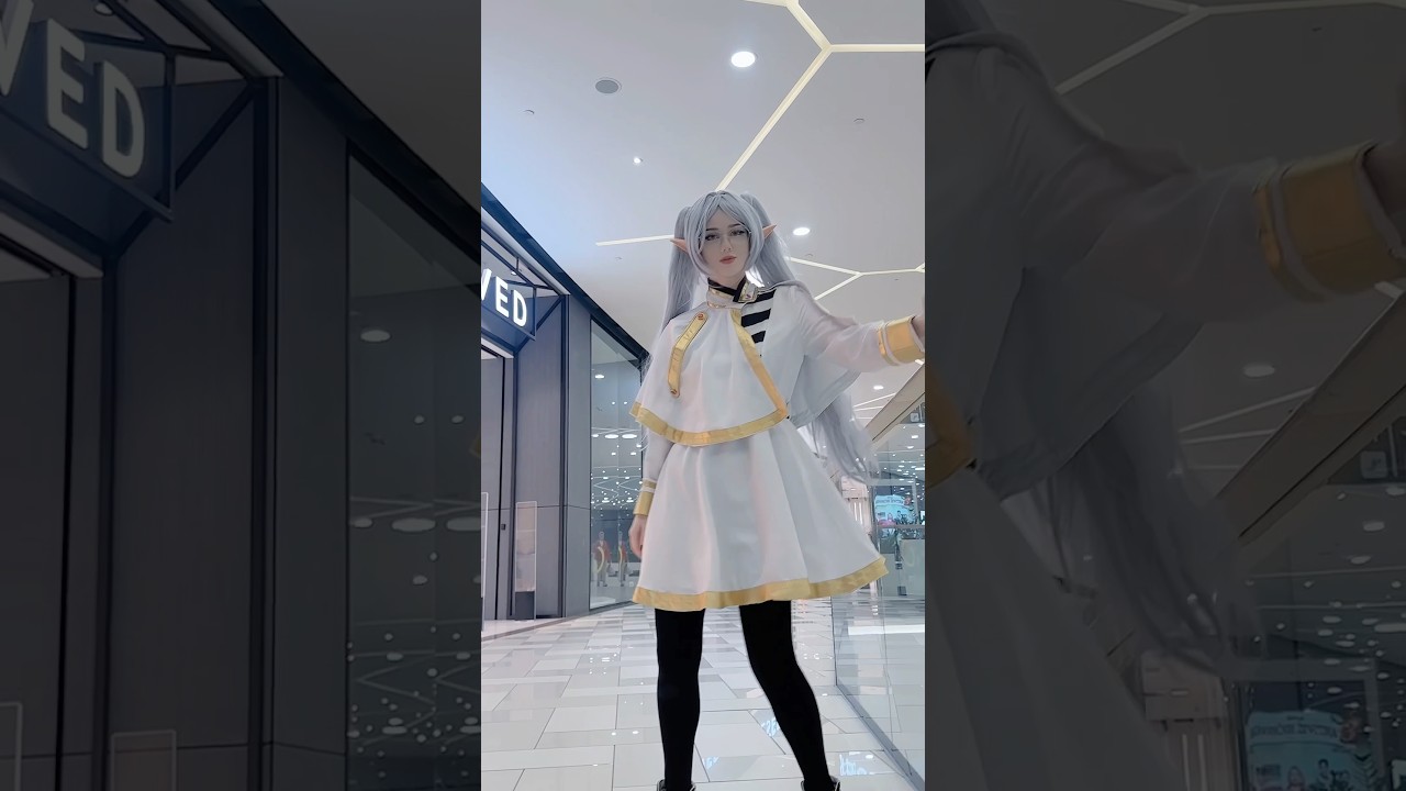 Walk with Frieren #cosplay #cosplayer #anime #frieren #frierenbeyondjourneysend