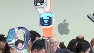 Apple plans $500 billion in US investment in next 4 years | REUTERS