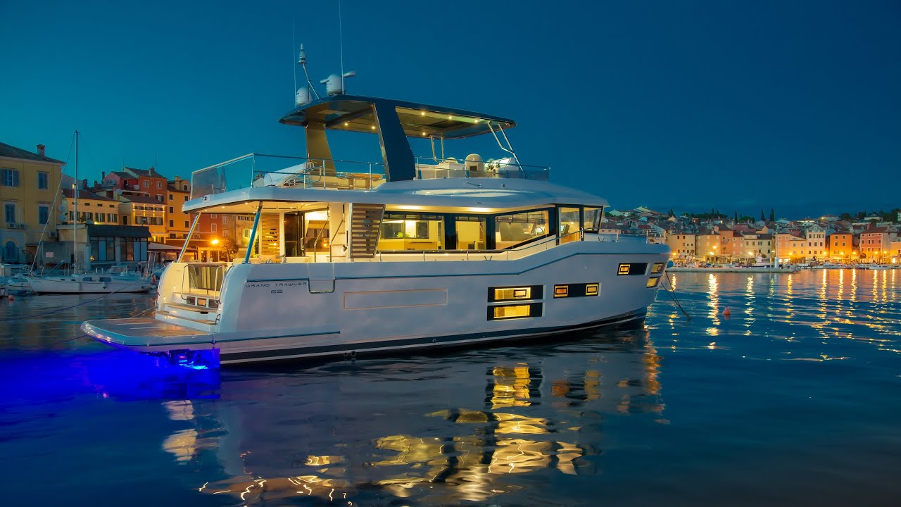 BENETEAU Grand Trawler 62 Review: The Perfect Yacht for all your Unforgettable Voyages