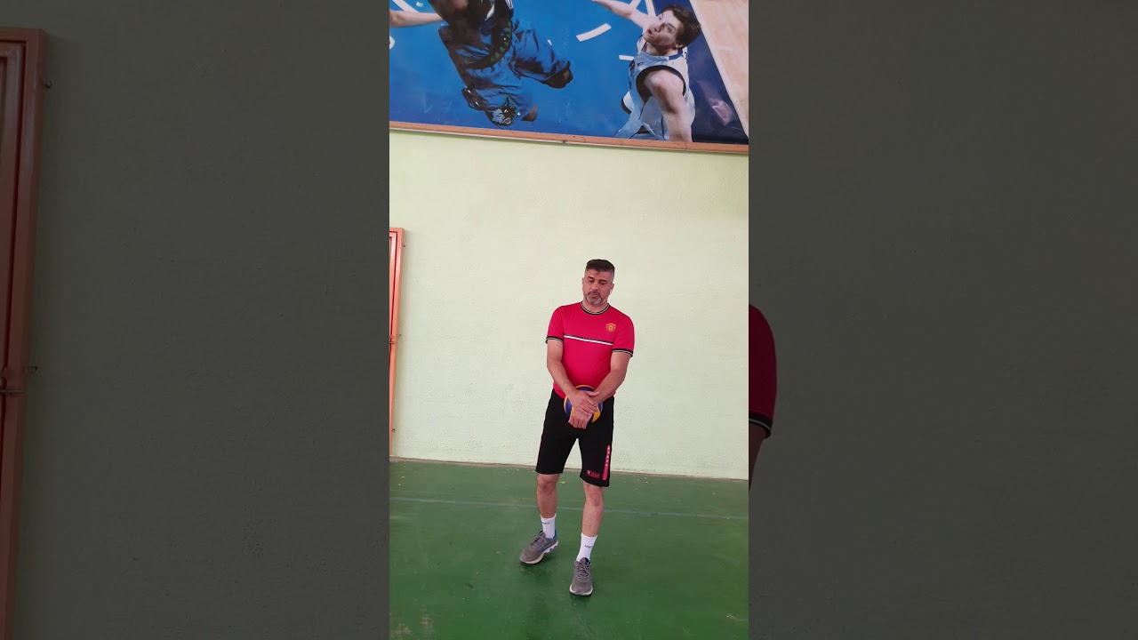 شرح مهارة الاعداد بالكرة الطائرة 1