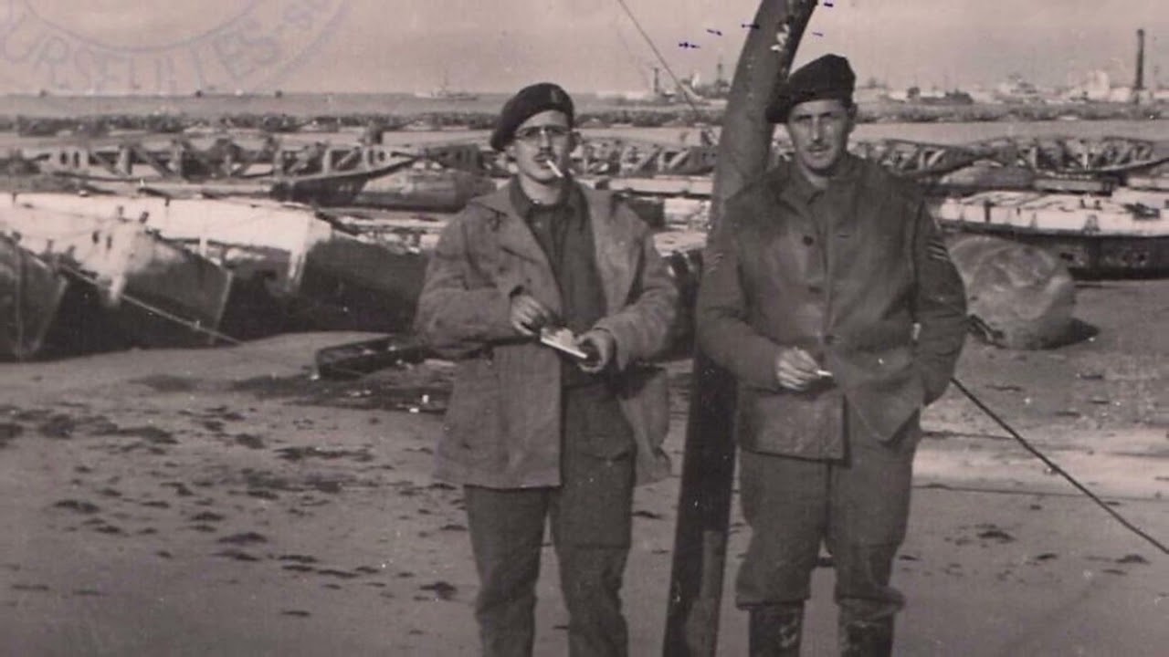 Arromanches les bains et port Winston ww2 en CPA