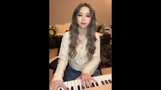 2022-09-19 G.E.M.鄧紫棋《啓示錄》系列劇會直播第十二場——彈唱《讓世界暫停一分鐘》