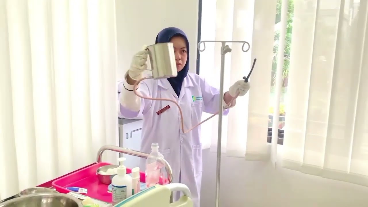 Tugas video Kebutuhan Dasar Manusia(KDM) : Prosedur pemberian Enema/Huknah