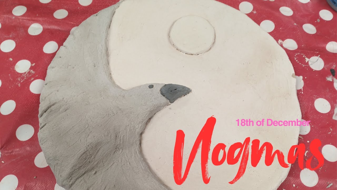 #vlogmas Day 18 | going to the pottery studio again and choosing pages for a junk journal