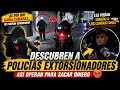 Mujer descubre a policías extorsionando a conductores