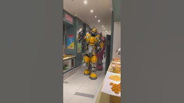 Humanoid Robot Walking in China Restaurant 😱😱🔥. #youtubeshorts l #viral #shorts #yt