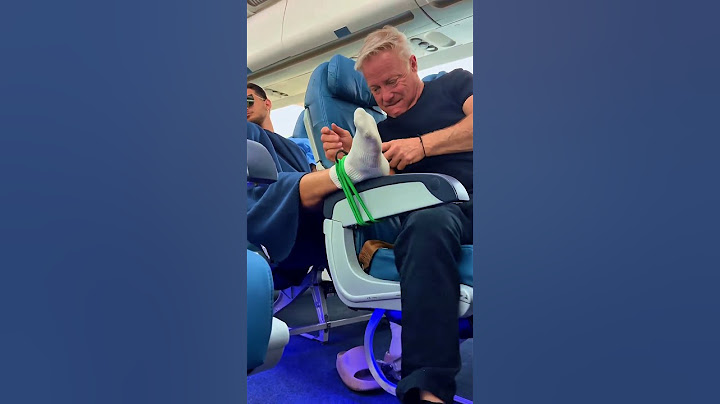 Rude passenger gets instant karma!#shorts#passenger #fight #airplane