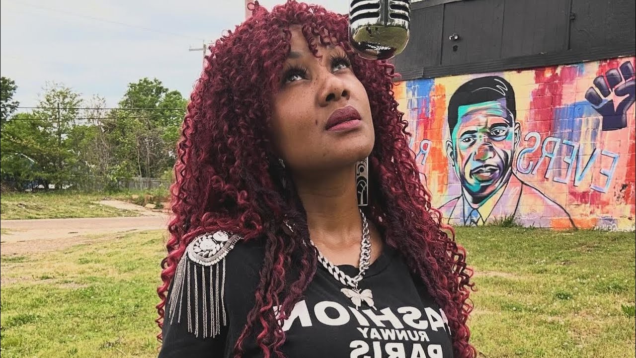 Classic- Aretha Henry- Jackson MS auf YouTube ansehen Classic- Aretha Henry- Jackson MS auf YouTube ansehen