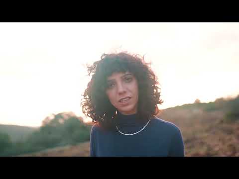 דניאלה תורג'מן - אדמה רטובה