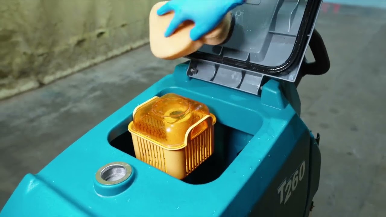 TENNANT T260 Walk-Behind Floor Scrubber | Operator Training Video