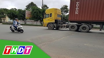 Té khi qua gờ giảm tốc, người đàn ông bị xe cán tử vong | THDT