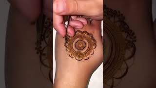 نقش الحناء تعليم المبتدئين حلو ?shorts نقش قصة الحناء desing henna