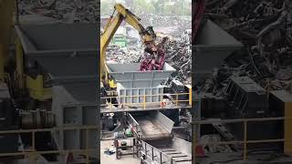 The whole process of scrap car dismantling and shredding! #shredder #metalrecycling