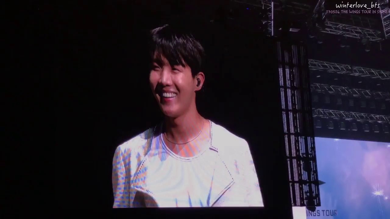 [170526] BTS The Wings Tour in Sydney Intro @ J-HOPE FOCUS FANCAM - YouTube