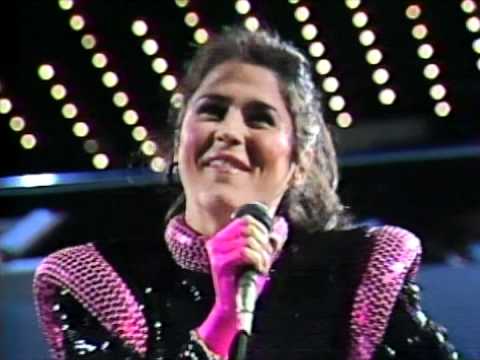 Festival de Viña 1985, Maria Conchita Alonso, Noche de copas